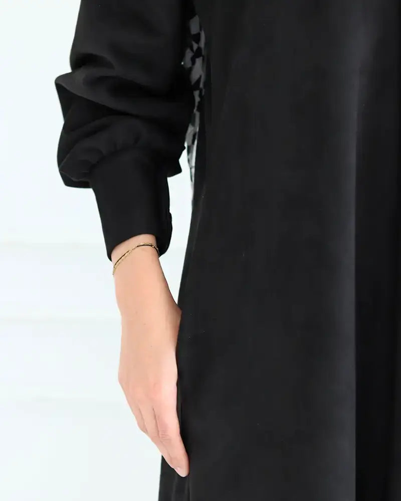 Cloche Suede Abaya